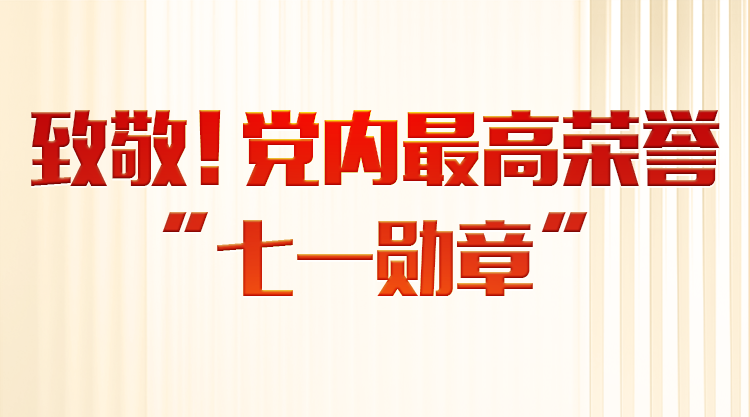 辽宁舰航母编队参加围岛演习
