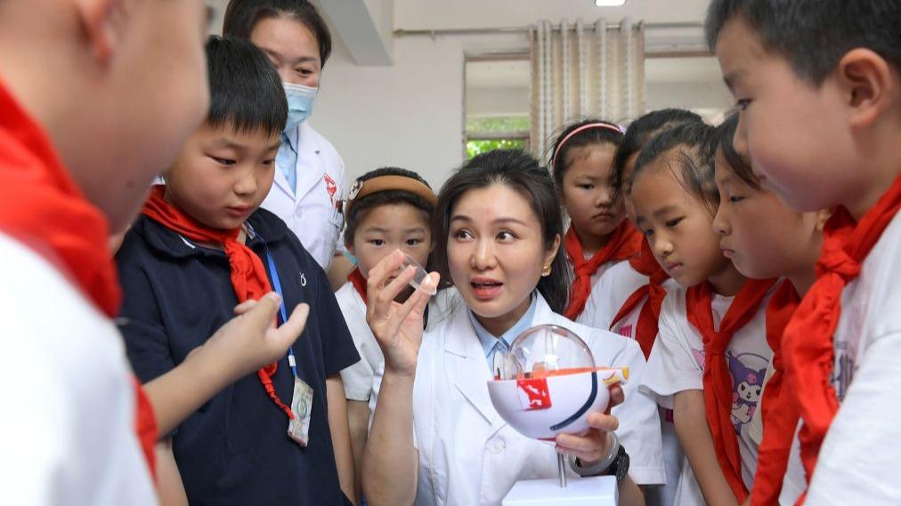 时政微视频丨拳拳赤子心