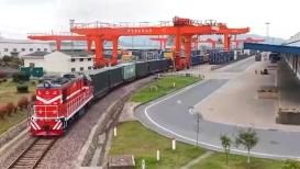 檀健次贵公子上班路透